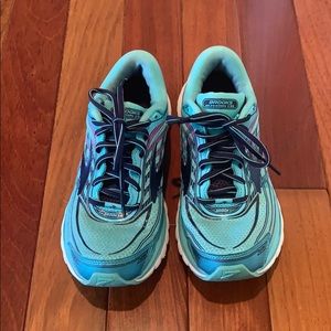 Brooks Glycerin 15 Running Shoes- Size 7
